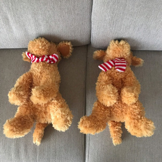 子いぬ　ぬいぐるみ 2つの画像