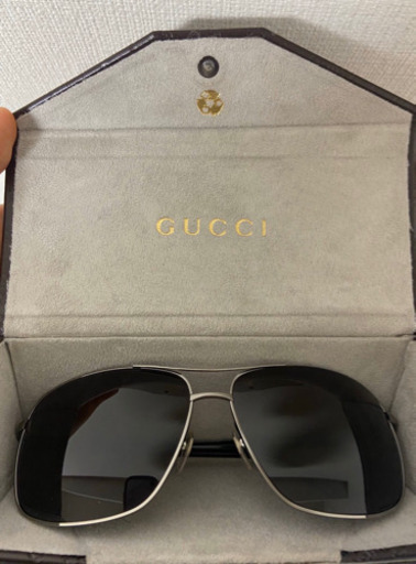 Gucci サングラス GG0065SK 001 【ケース付】