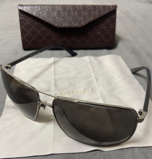 Gucci サングラス GG0065SK 001 【ケース付】