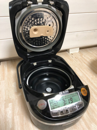 受け渡し調整中：高級炊飯器　極め炊き NP-SS10-BP