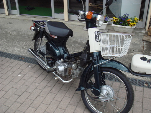 【商談中です。】　ホンダ　スーパーカブＡＡ０１　４９ＣＣ　走行小（2400ｋｍ）　程度良好