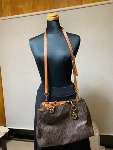 マイケルコース、ツーウェイバック　　た。