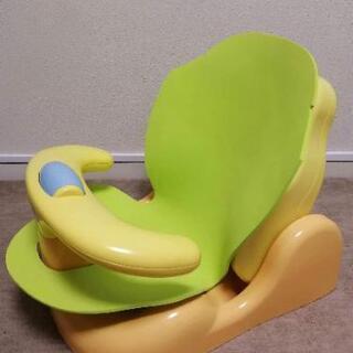 Apricaベビーバスチェア 新生児～2歳の画像