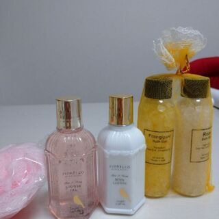 フィオレロ FIORELLO 3点セット バスソルト付