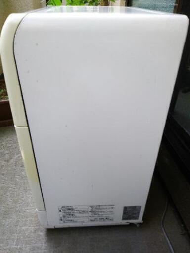 卓上型の食器洗い乾燥機、5000円