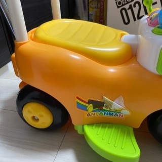 商談中　アンパンマン　よくばりビジーカー　中古の画像