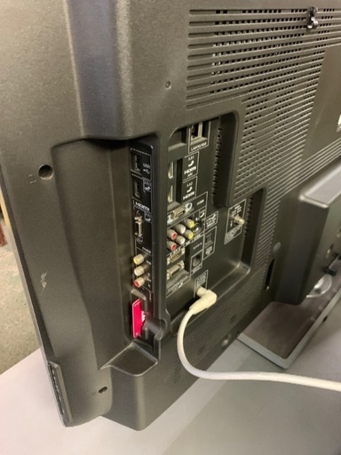 SHARP 46インチ　液晶テレビ　2010年製　中古　激安品につき値段交渉できません