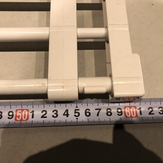 突っ張り棚 60～95cm　ホワイトの画像