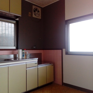 🉐爆安戸建て✨😊　3.8万円♫　橋本市　🉐敷・礼無料　DIY可　ペット可 − 和歌山県