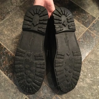 フェラガモの高級メンズ革靴 黒 EEE サイズ7.5の画像