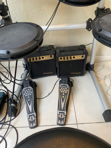 電子ドラム13000円　使用感あります。