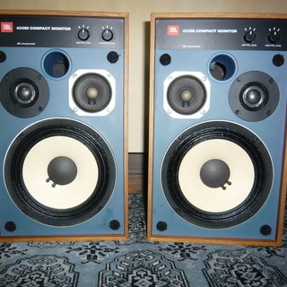 JBL4312M コンパクトモニタースピーカー 美音 大変綺麗！