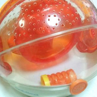 ハムスター🐹用 Ｂ品セカンドhouse　(給水器破損　9㎝の連結付き)　　小鳥の雛の飼育にも   値下げ⤵の画像