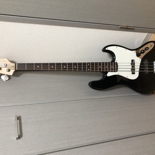 【ベース】SQUIER ( スクワイヤ ) / Affinity Jazz Bass V Black【SQUIERのベースケース付き】値下げ！の画像