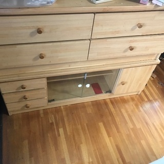 テレビ台　チェスト