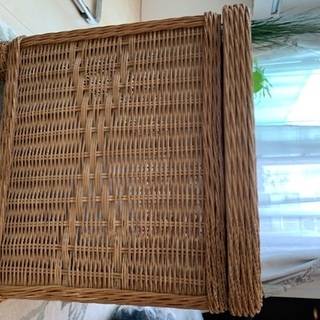 Pier 1 ピアワン　コーヒー　ガラステーブル　収納家具の画像