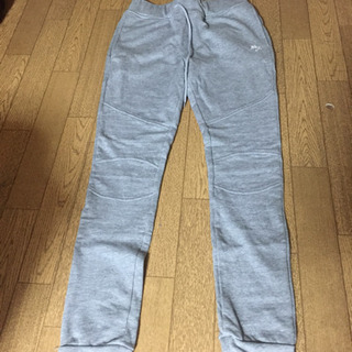 モエリーパーカーセットアップの画像