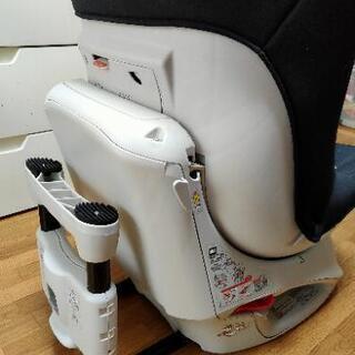 チャイルドシート エールべべ 360ターン の画像