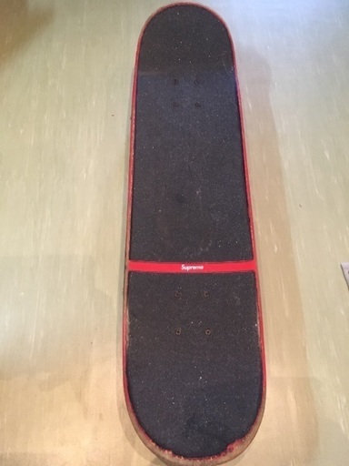 Supremeスケボー