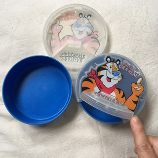 おやつケース2個セット　Kellogg トニー