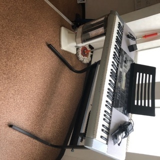 電子キーボード