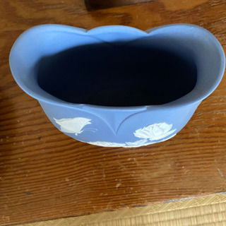 花瓶　バラ柄　の画像
