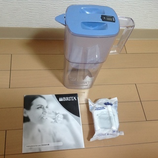 ブリタ ポット型浄水器 ➕ ブリタカートリッジ1個