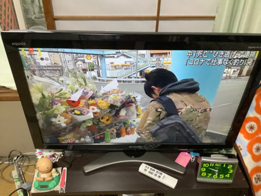 底値本日引取限定　SHARP  AQUOS 32インチ　LC -32E7