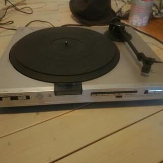 壊れたレコードプレーヤーを0円でお渡しします。