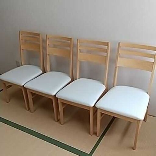 お届けします【阪南市・泉南市・岬町 限定】手渡し【大阪府 阪南市】ダイニングチェア ４脚セット