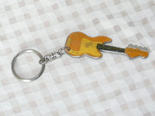 入手困難品☆超希少☆　アルフィー　桜井賢　黄　ベースギター　キーホルダー　ＡＬＦＥＥ　８ＤＡＹＳ　イエロー