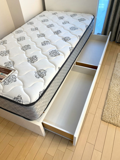 ニトリの収納付きベット　シングル　コンセント+マットレス付き