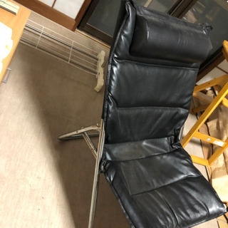折りたたみイスの画像