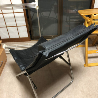 折りたたみイスの画像