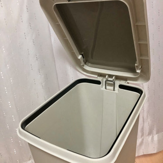 ニトリ ゴミ箱 ダストボックス 20Lの画像
