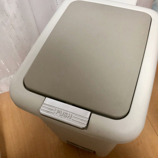 ニトリ ゴミ箱 ダストボックス 20Lの画像