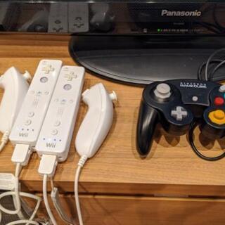 Wii2台セット(hacked) WiiFit/ヌンチャクコントローラーx2/クラシックコントローラーx1の画像