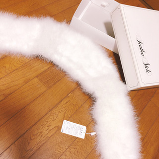 【引渡し済】新品タグ付き箱入り○フェザーストールの画像