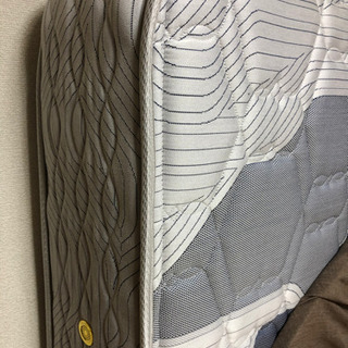 シモンズのベッドマットレス（ダブルサイズ）お譲りします❗️