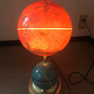 地球儀プラス星座　夜の照明にもなります。の画像