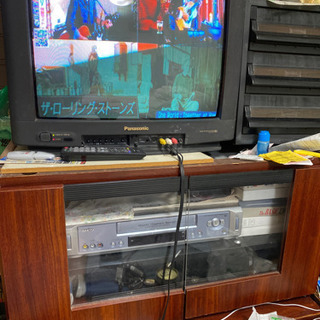 ブラウン管テレビ　2台あります