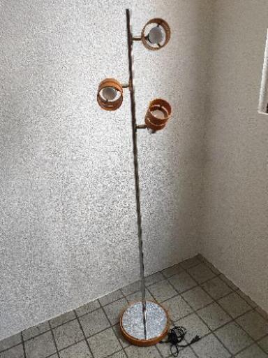 ニトリで購入した間接照明