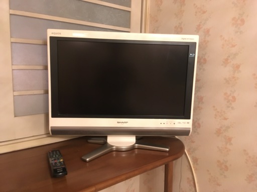 シャープ製AQUOS26型Blu-ray内蔵液晶テレビ(2009年製）LC-26DX1