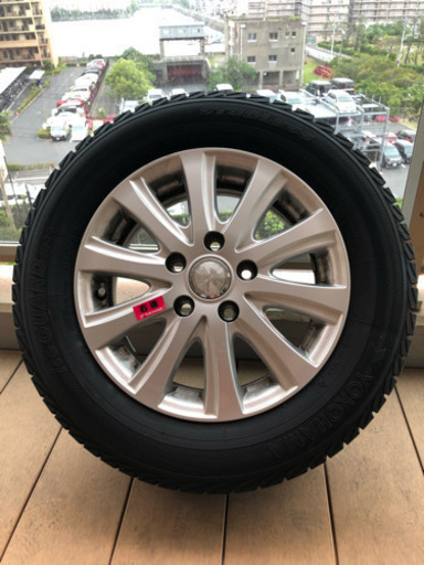 スタッドレスタイヤ