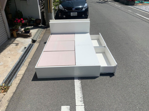 ???白ダブルベッド?美品