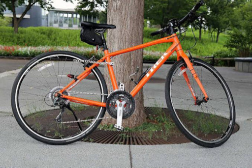 Trek クロスバイク オレンジ 700C 7段ギア Trek クロスバイク オレンジ