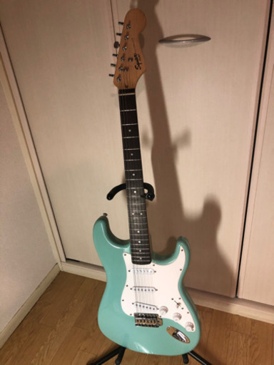 Squier エレキギター ストラトキャスター Fender スクワイヤー