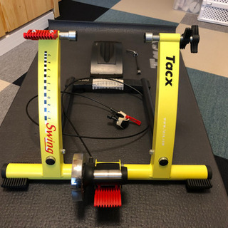 Tacx Swing 固定ローラー台