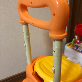 アンパンマンの自動車の画像