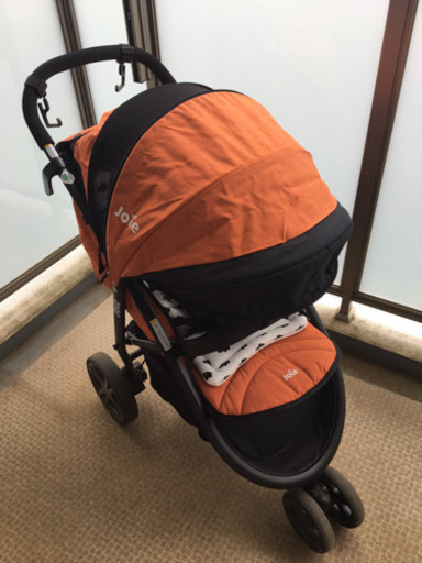 【本日引き渡し予定】カトージ(KATOJI) / A型ベビーカー バギー　マット、荷物フック付き